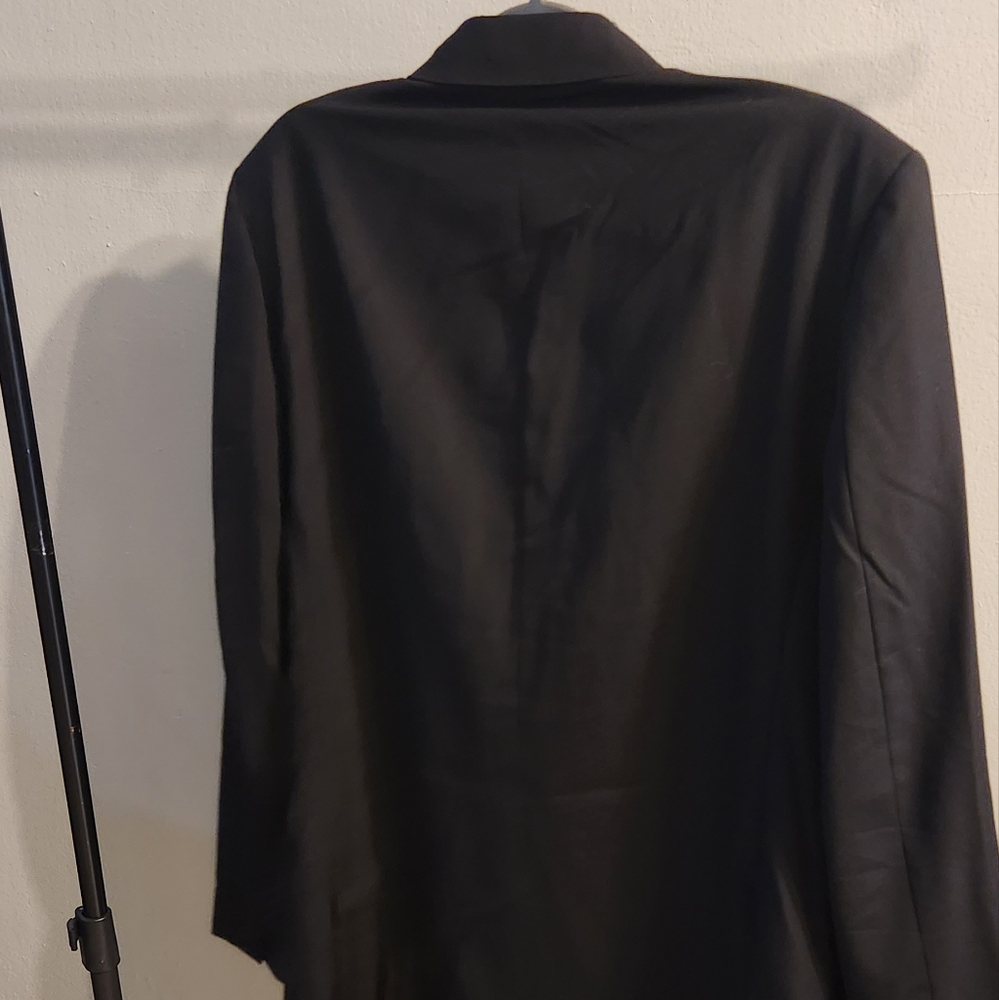 Blazer - Picture 5 of 5